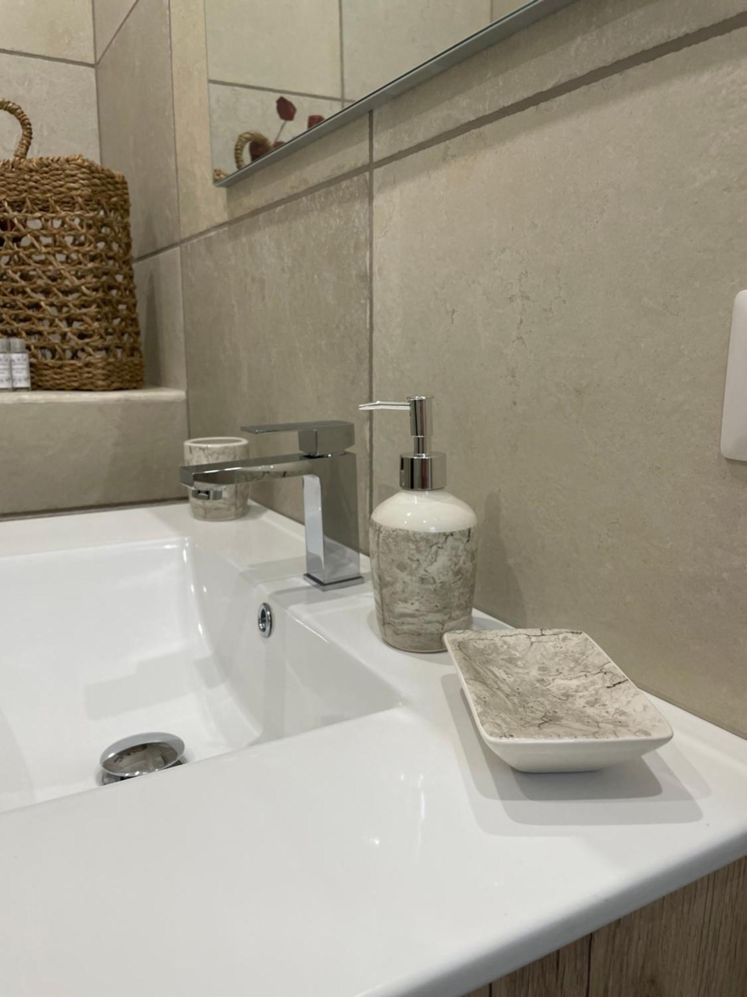 Maioliche Apartment Margherita Di Savoia Luaran gambar